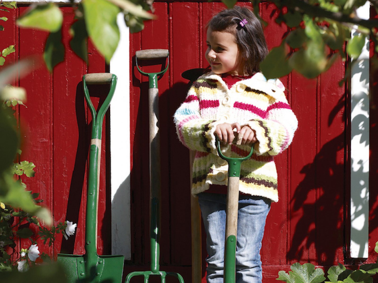Starten Sie mit uns in den FrühlingWenn Ihr Holzhaus oder Ihr Gartenhaus eine Auffrischung braucht oder Sie gerade ein neues errichten, benötigen Sie einen hochwertigen und umfassenden Holzschutz.
